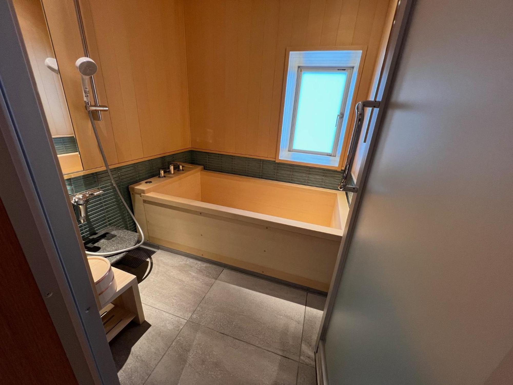 Akaishiya 城崎温泉旅館 赤石屋 Hotel Toyooka (Hyogo)